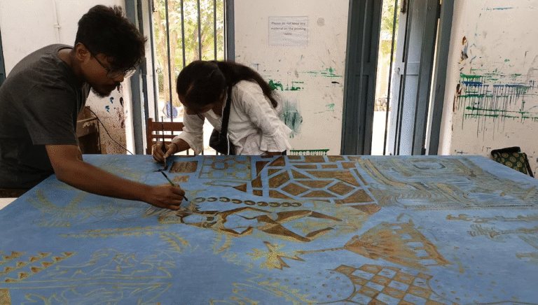 “Style that blooms in every fold.” Start your day with IMISSU collection.