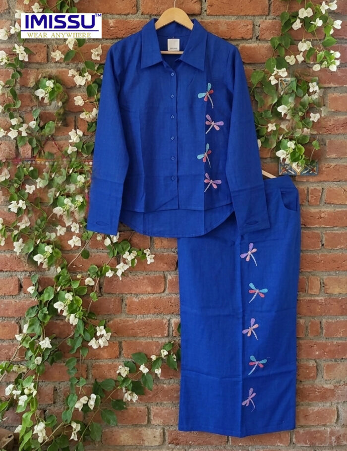 Blue skirt set wall